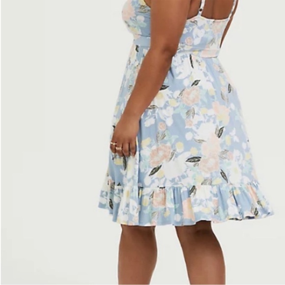 Torrid super soft light blue floral print mini dress size large - Picture 2 of 6